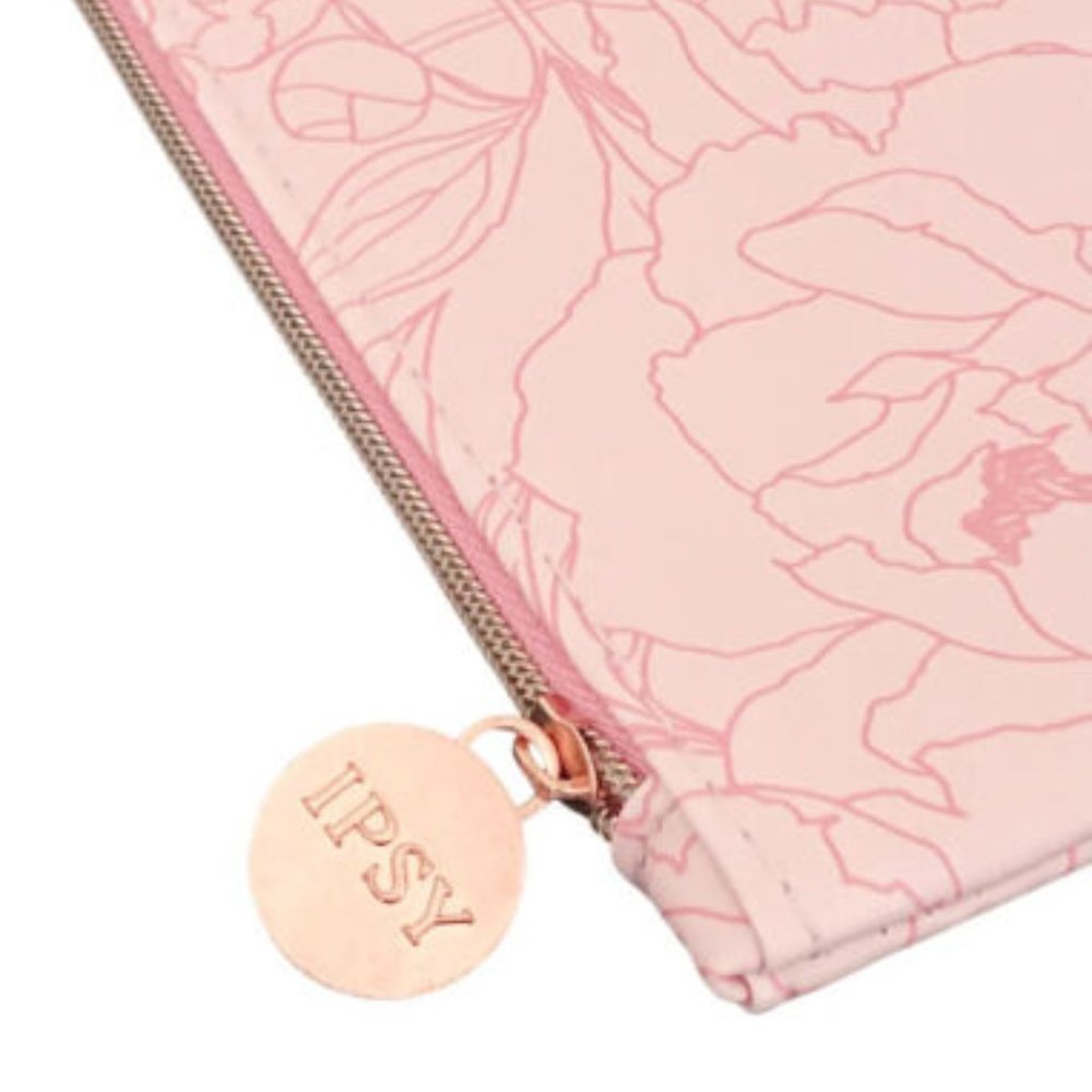 🥳3/20🥳 - IPSY Pink Cosmetic/Make Up Bag - New